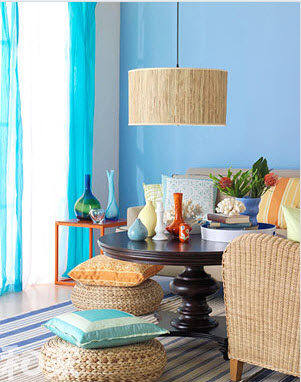 Chọn màu sắc trang nhã cho ngôi nhà mùa hè | ảnh 3 Màu xanh da trời cũng trở nên nổi bật và hài hòa khi kết hợp với nội thất gỗ màu nâu vàng vừa tạo một không gian sạch sẽ, yên tĩnh vừa mang đến vẻ đẹp tự nhiên, trang nhã cho căn phòng.