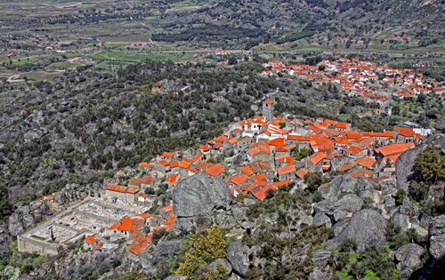 Ngôi làng ẩn mình trong đá tại Bồ Đào Nha | ảnh 9