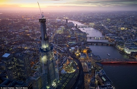 Chiêm ngưỡng tòa tháp cao nhất châu Âu | ảnh 2