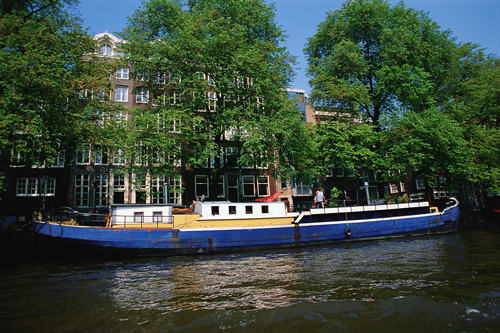 Chiêm ngưỡng vẻ đẹp muôn màu của kiến trúc cổ Amsterdam | ảnh 2