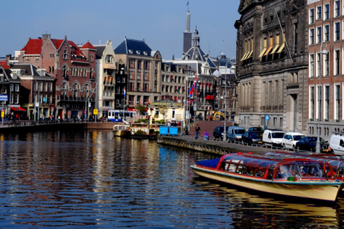 Chiêm ngưỡng vẻ đẹp muôn màu của kiến trúc cổ Amsterdam | ảnh 4