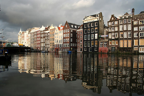 Chiêm ngưỡng vẻ đẹp muôn màu của kiến trúc cổ Amsterdam | ảnh 7