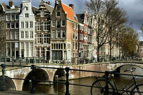 Chiêm ngưỡng vẻ đẹp muôn màu của kiến trúc cổ Amsterdam | ảnh 9