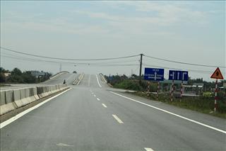 Tổng vốn đầu tư xây dựng đường cao tốc Hà Nội - Lạng Sơn là 1,4 tỷ USD | ảnh 1