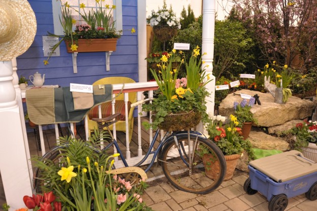 Ấn tượng với “xe hoa” vintage cho khu vườn nhà bạn | ảnh 4