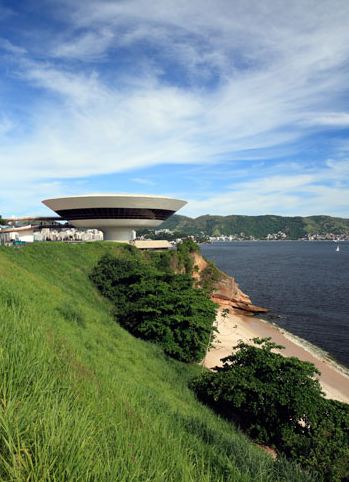 Ngắm bảo tảo tàng Niteroi - Điểm nhấn kiến trúc Brazil đương đại | ảnh 1