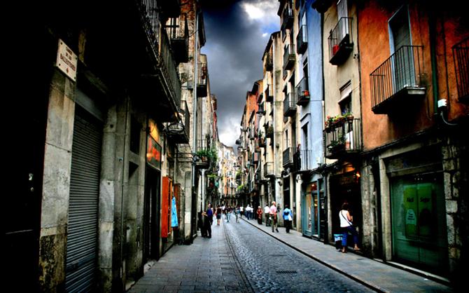 Girona - Thành phố cho người hoài cổ | ảnh 2