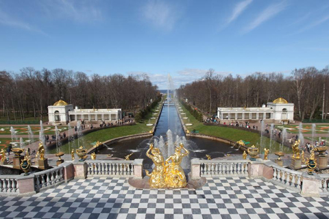 Ghé thăm cung điện mùa hè mát mẻ ở Nga | ảnh 1