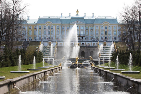 Ghé thăm cung điện mùa hè mát mẻ ở Nga | ảnh 2