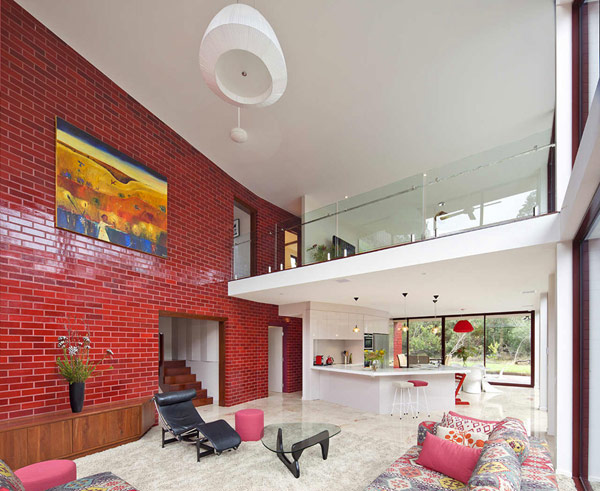 Ngôi nhà có tường ốp gạch đỏ sang trọng ở Úc | ảnh 4