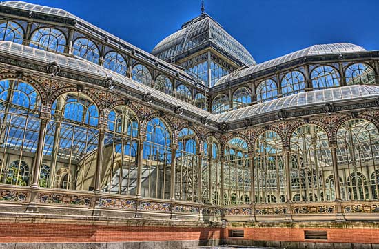Ngắm cung điện pha lê đẹp lung linh ở Madrid | ảnh 1