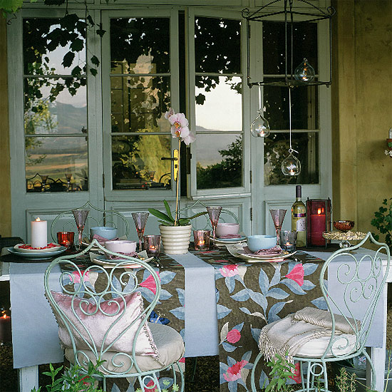 Trang trí cho bữa tiệc ngoài trời bằng khăn trải bàn | ảnh 10