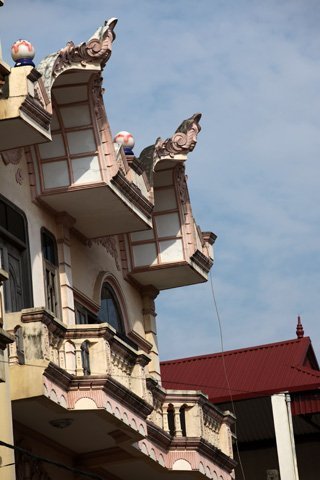 Những kiểu kiến trúc dị biệt của Hà Nội | ảnh 3