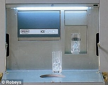 Mục sở thị &quot;siêu tủ lạnh&quot; giá gần 1 tỷ đồng | ảnh 3