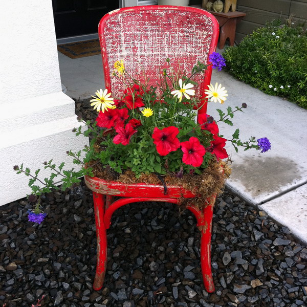 Biến ghế cũ thành bồn hoa rực rỡ | ảnh 8