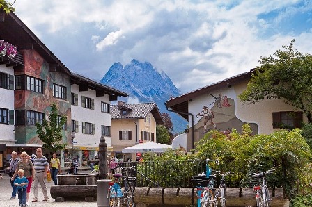 Chiêm ngưỡng kiến trúc thơ mộng của thị trấn Garmisch-Partenkirchen | ảnh 11